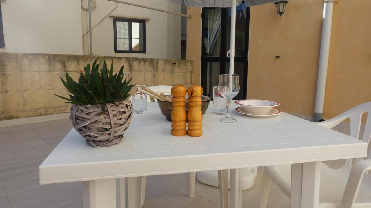 Mamina's House *